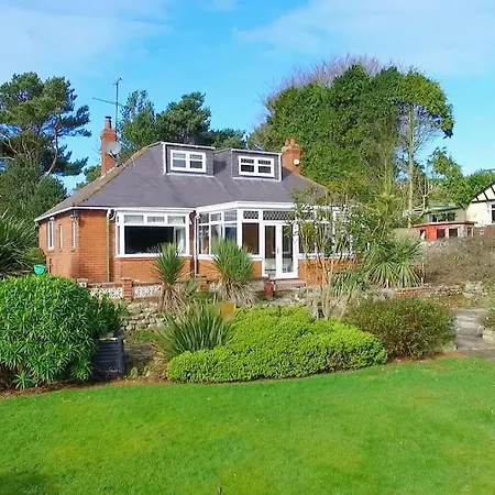 Entire Family By The Sea Scarborough