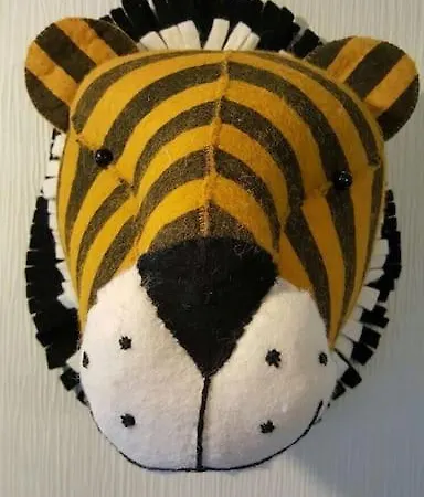 Entire Family By The Sea Скарборо