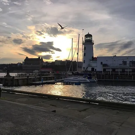 Entire Family By The Sea *