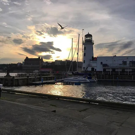 Entire Family By The Sea *