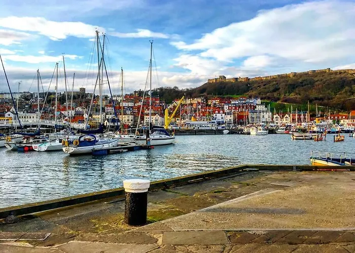 Entire Family By The Sea * Scarborough