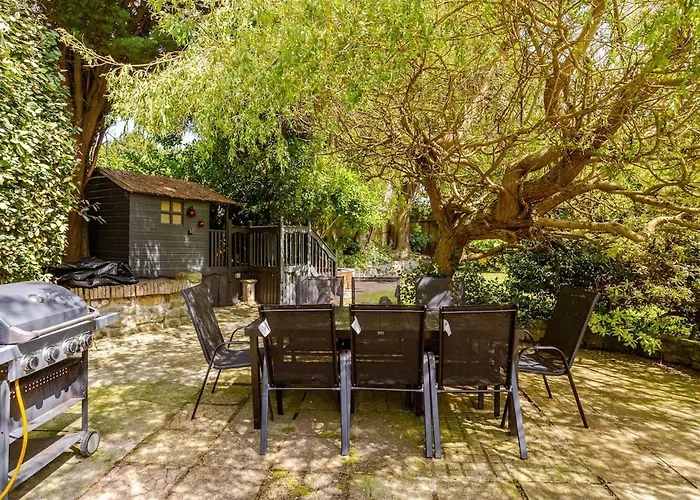 Entire Family By The Sea *