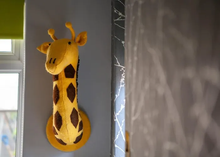 Entire Family By The Sea *